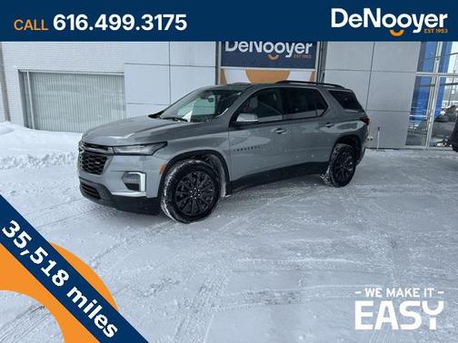 2023 Chevrolet Traverse RS