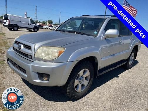 Photo 2 of 10 of 2006 Toyota 4Runner Limited