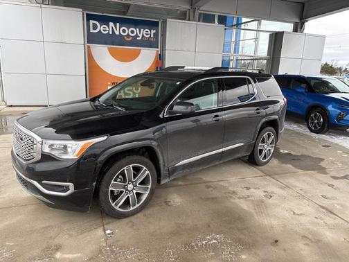 2017 GMC Acadia Denali