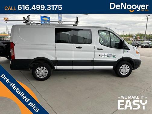 2017 Ford Transit-250 Base