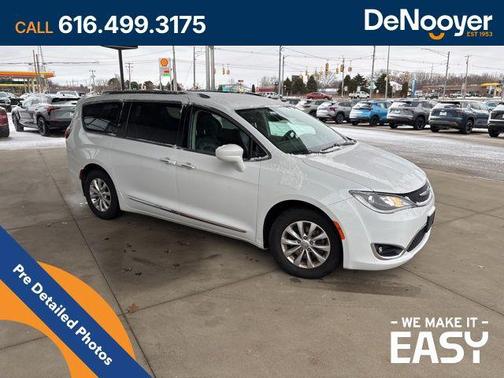2018 Chrysler Pacifica Touring-L