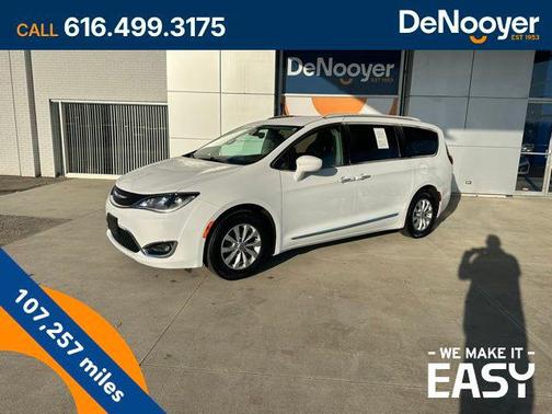 2018 Chrysler Pacifica Touring-L