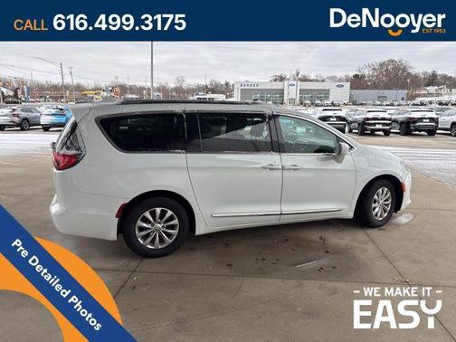 2018 Chrysler Pacifica Touring-L