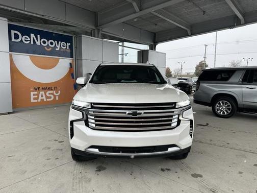 2022 Chevrolet Suburban 4WD High Country