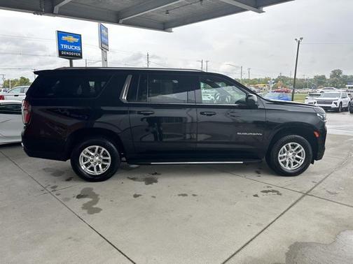 2024 Chevrolet Suburban LT