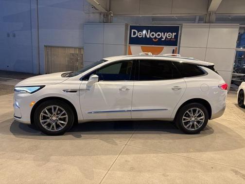 2022 Buick Enclave FWD Premium