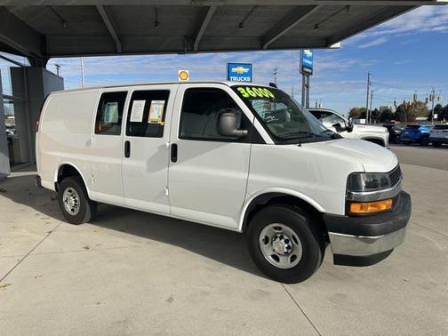 2024 Chevrolet Express 2500 RWD 2500 Regular Wheelbase WT