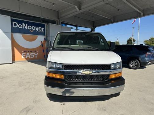 2024 Chevrolet Express 2500 RWD 2500 Regular Wheelbase WT