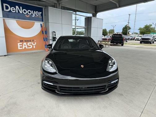 2017 Porsche Panamera 4S