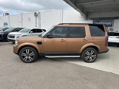 2016 Land Rover LR4 Base