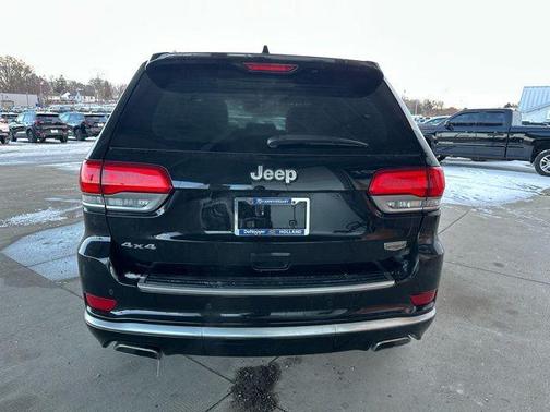 2018 Jeep Grand Cherokee Summit