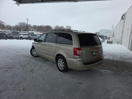 2013 Chrysler Town & Country Touring