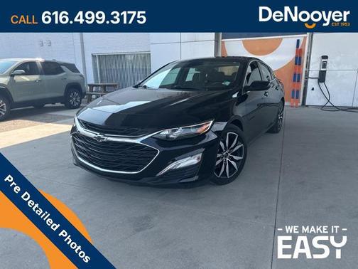 2022 Chevrolet Malibu FWD RS