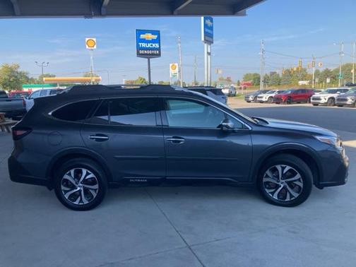 2022 Subaru Outback Touring XT