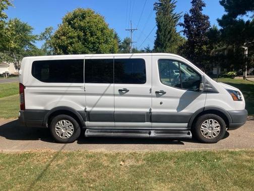 2017 Ford Transit-150 XL