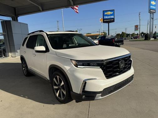 2023 Honda Pilot Touring 8-Passenger