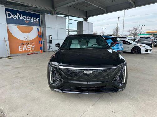 2024 Cadillac LYRIQ Sport