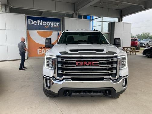 2022 GMC Sierra 2500 SLE