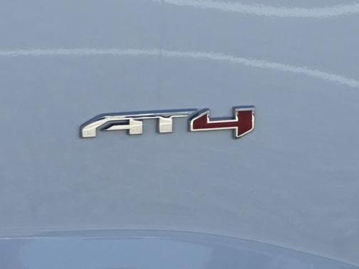 2023 GMC Acadia AWD AT4