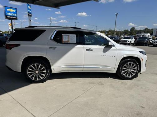 2023 Chevrolet Traverse Premier