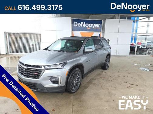 2023 Chevrolet Traverse RS