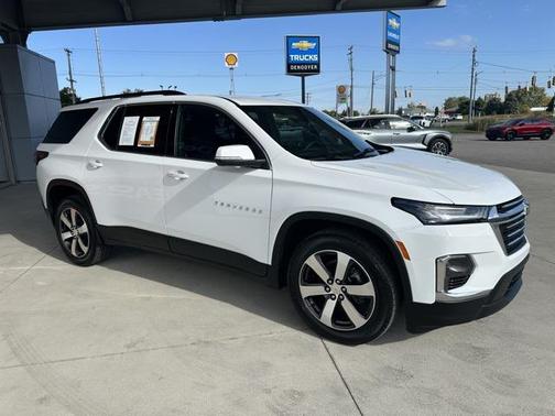 2023 Chevrolet Traverse LT Leather