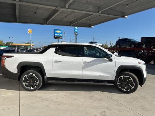 2026 Chevrolet Silverado EV LT