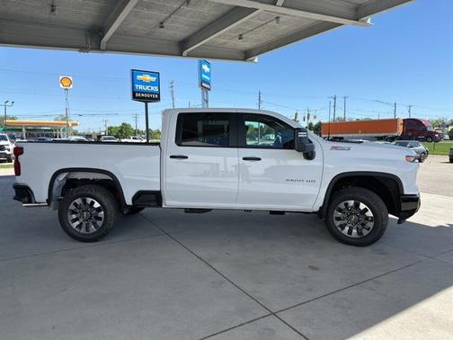 2025 Chevrolet Silverado 2500 Custom