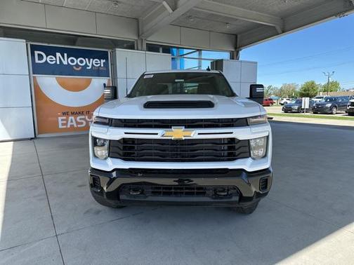 2025 Chevrolet Silverado 2500 Custom
