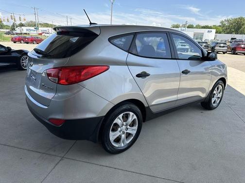 2011 Hyundai TUCSON GL
