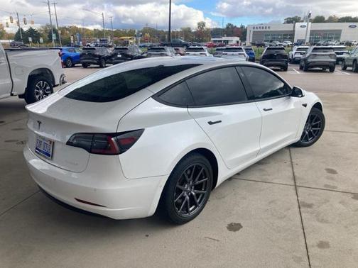 2019 Tesla Model 3 Mid Range