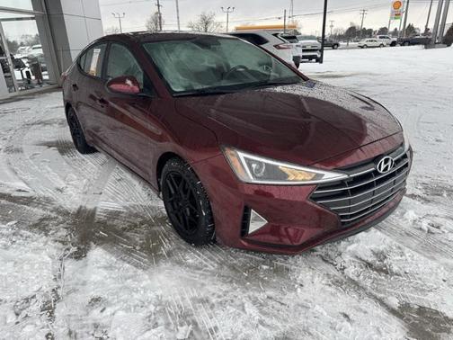 2019 Hyundai ELANTRA SEL