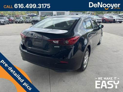 2016 Mazda Mazda3 i Sport