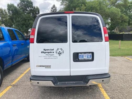 2016 Chevrolet Express 2500 LT