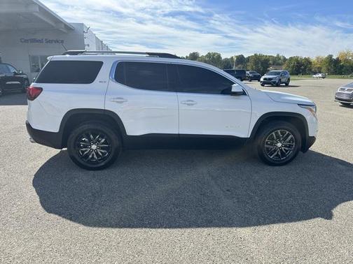 2017 GMC Acadia SLT-1