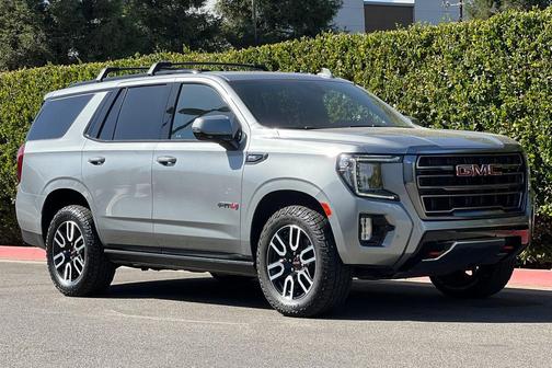 2023 GMC Yukon 4WD AT4