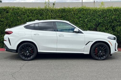 Alpine 2027 BMW X6 xDrive40i