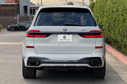 2026 BMW X7 xDrive40i