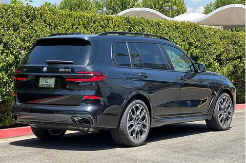2026 BMW X7 M60i