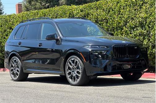 2026 BMW X7 M60i