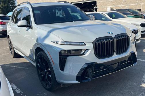 2024 BMW X7 xDrive40i