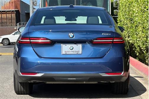 2024 BMW 530 i