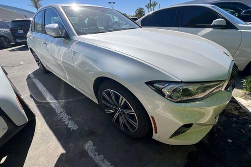 Mineral White Metallic 2025 BMW 330 xDrive