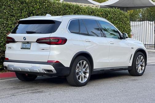 2022 BMW X5 PHEV xDrive45e