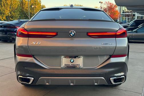 2026 BMW X6 xDrive40i
