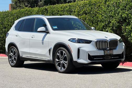 Mineral White Metallic 2026 BMW X5 xDrive40i