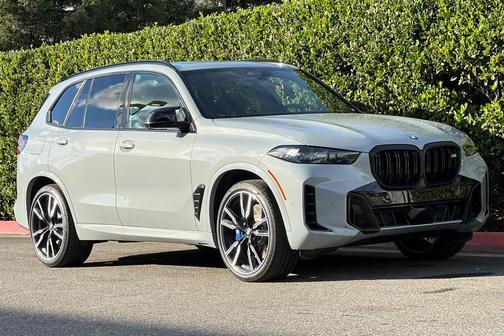 2026 BMW X5 M60i