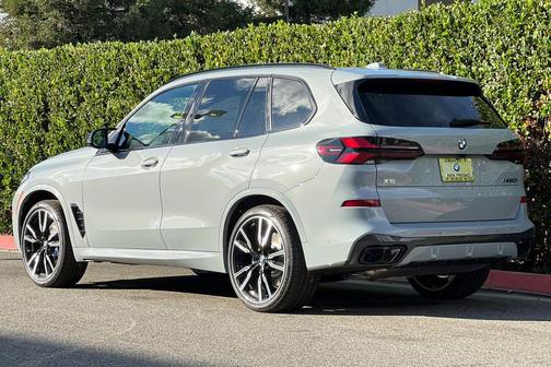 2026 BMW X5 M60i