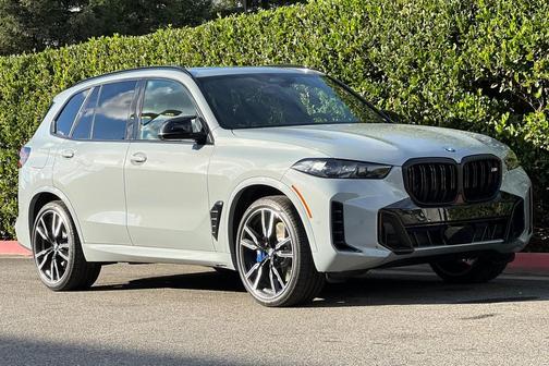 2026 BMW X5 M60i