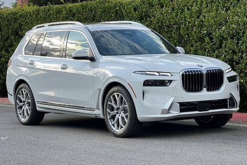 2026 BMW X7 xDrive40i